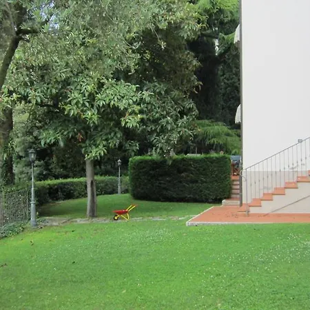 San Vigilio Apartment *